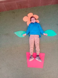 بهجة الربيع تضيء قلوب الصغار.. إبداع براعم الشبان العالمية ببنها في احتفال استثنائي