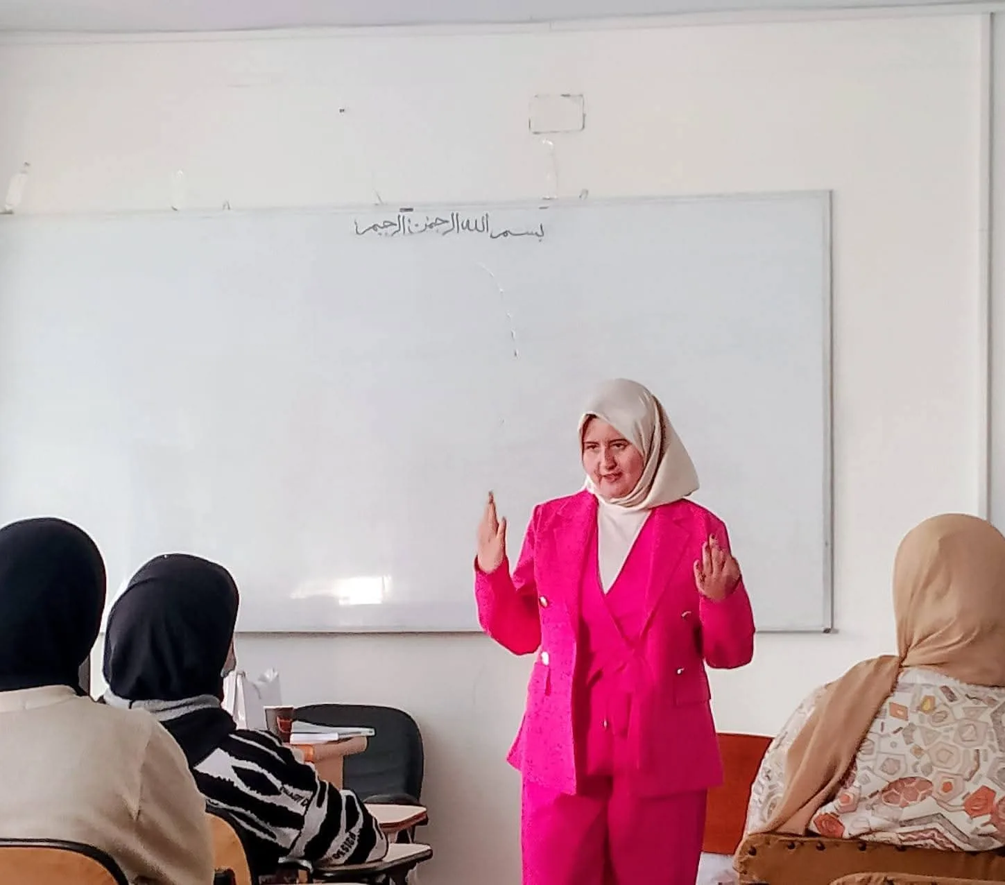 جامعة بنها تفتح آفاقًا دولية جديدة.. برنامج مجاني لتعليم اللغة الأذربيجانية لأول مرة جامعة بنها تفتح آفاقًا دولية جديدة.. برنامج مجاني لتعليم اللغة الأذربيجانية لأول مرة