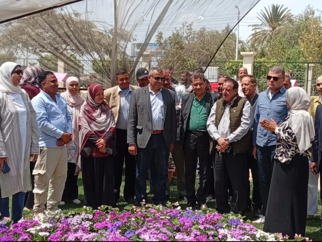 انطلاق معرض زهور الربيع بالقناطر الخيرية.. آلاف النباتات النادرة تدعم السياحة والاقتصاد المحلي انطلاق معرض زهور الربيع بالقناطر الخيرية.. آلاف النباتات النادرة تدعم السياحة والاقتصاد المحلي