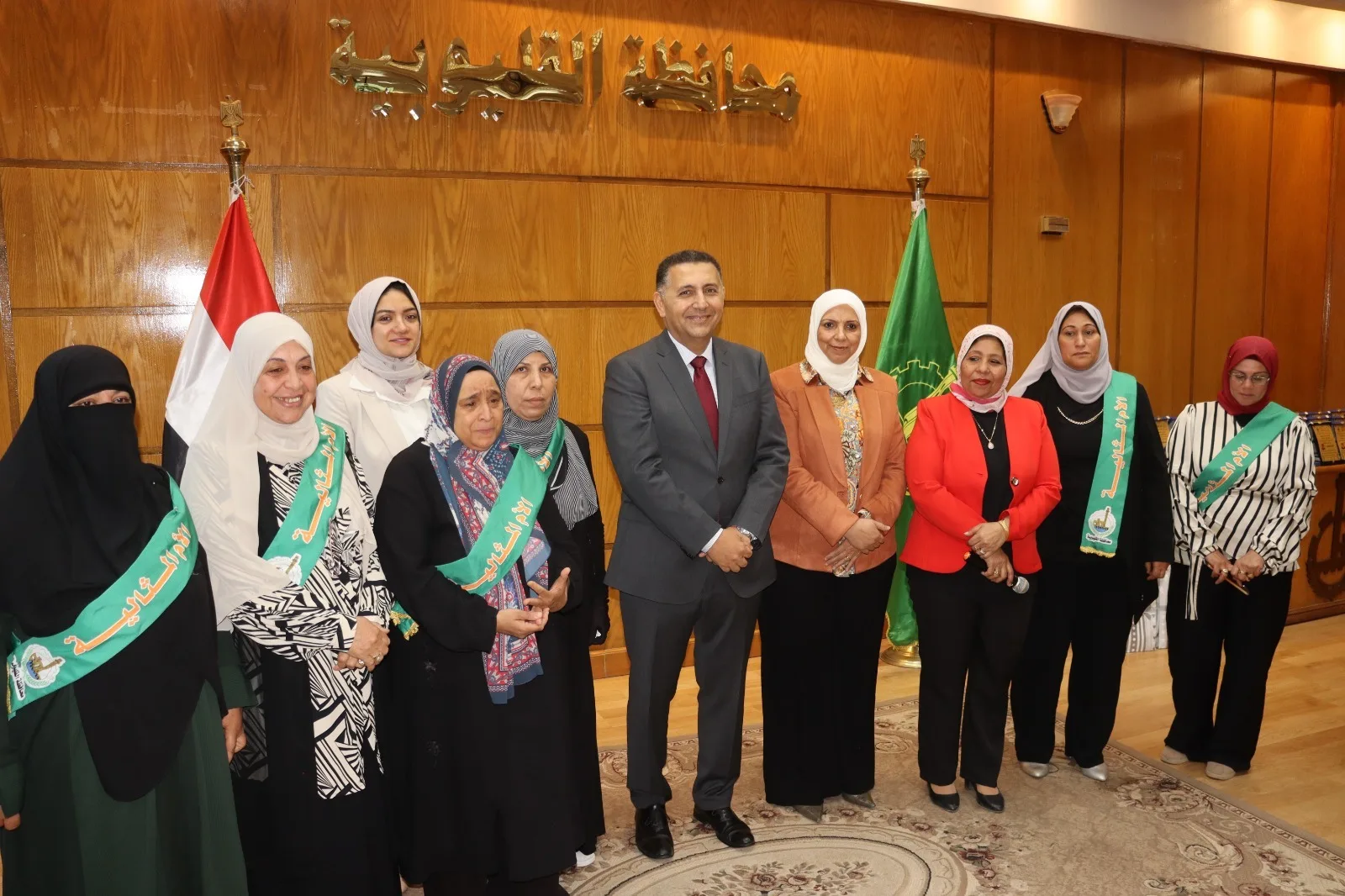 القليوبية تكرّم صُنّاع الأمل.. محافظ القليوبية يمنح الأمهات المثاليات والأيتام رحلات عمرة وجوائز تقديرًا للعطاء والتفوق القليوبية تكرّم صُنّاع الأمل.. محافظ القليوبية يمنح الأمهات المثاليات والأيتام رحلات عمرة وجوائز تقديرًا للعطاء والتفوق