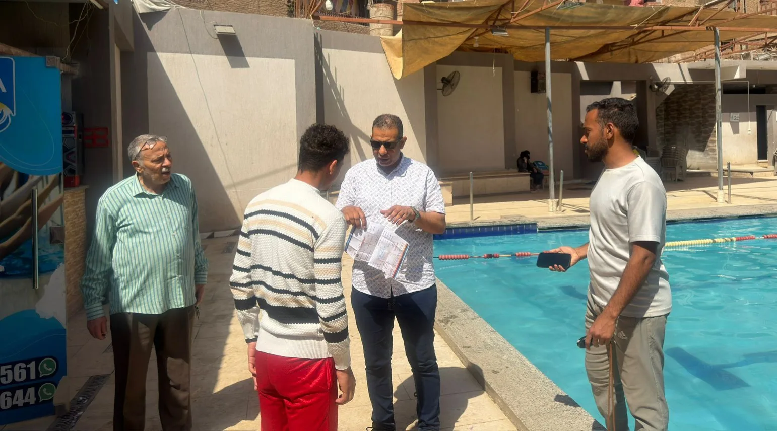 حملة رقابية مفاجئة بالخانكة.. إحالة مقصرين وغلق حمام سباحة الخصوص وتشديدات صارمة بالقليوبية