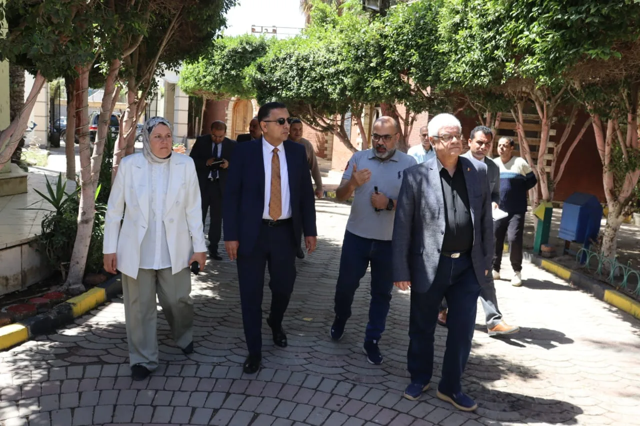 محافظ القليوبية يحرك ملف «دار الإدارة المحلية» بشبرا الخيمة لاستثمارها وتعظيم عائدها على كورنيش النيل محافظ القليوبية يحرك ملف «دار الإدارة المحلية» بشبرا الخيمة لاستثمارها وتعظيم عائدها على كورنيش النيل