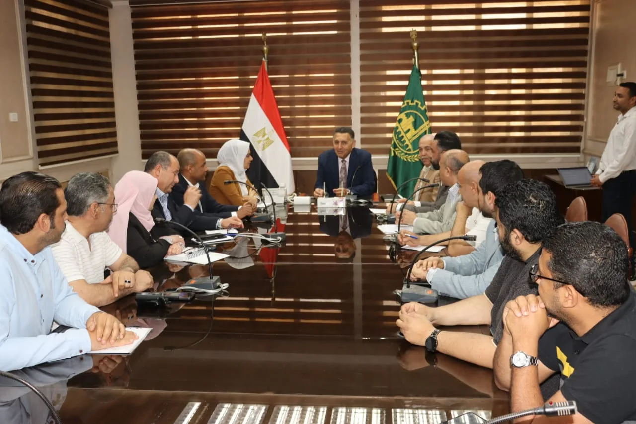 محافظ القليوبية: إنهاء أعمال المرافق بطريق طوخ – شبين القناطر تمهيدًا للرصف خلال شهرين محافظ القليوبية: إنهاء أعمال المرافق بطريق طوخ – شبين القناطر تمهيدًا للرصف خلال شهرين