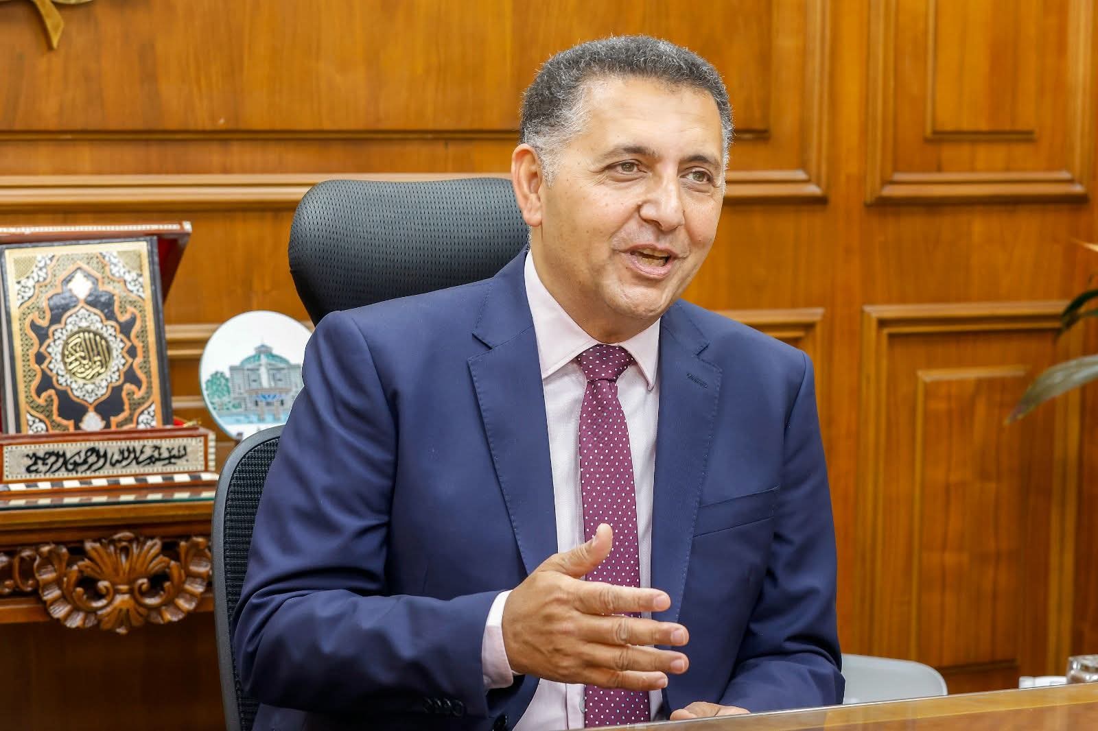 محافظ القليوبية يعتمد حركة تنقلات موسعة لنواب رؤساء المدن والأحياء وسكرتارية الوحدات المحلية