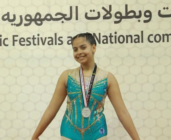 بطلة جديدة ترفع اسم الشبان الخاصة ببنها في بطولة الجمهورية للجمباز الأيروبيك