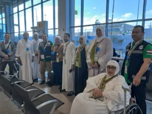 وصول أول أفواج حجاج الجمعيات الأهلية بالقليوبية إلى الأراضي المقدسة وسط استعدادات مكثفة من التضامن الاجتماعي