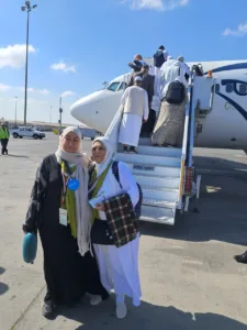 وصول أول أفواج حجاج الجمعيات الأهلية بالقليوبية إلى الأراضي المقدسة وسط استعدادات مكثفة من التضامن الاجتماعي