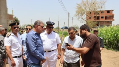 محافظ القليوبية يقود حملة مكبرة بالقناطر الخيرية لإزالة مبنيين مخالفين واسترداد 350 مترًا من أراضي الدولة محافظ القليوبية يقود حملة مكبرة بالقناطر الخيرية لإزالة مبنيين مخالفين واسترداد 350 مترًا من أراضي الدولة