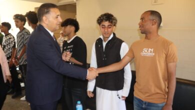 محافظ القليوبية يشارك أبناء دار “طلائع العبور” فرحة عيد الأضحى ويؤكد: التعليم أساس بناء المستقبل