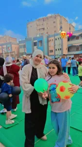 هدايا ورسم علي الوجوه ..فرحة الاطفال من رواد صلاة العيد بشبان بنها