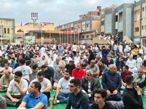  الآلاف يؤدون صلاة العيد بـشبان بنها