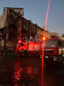 محافظ القليوبية يتابع حادث حريق بواجهة أحد المطاعم بالحي الأول بالعبور ويؤكد: لا إصابات خطيرة وسلامة المبنى الإنشائية قائمة