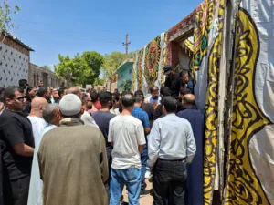 بنها تودع والدة أحمد حلمي.. وتشييع الجنازة من مسجد ناصر