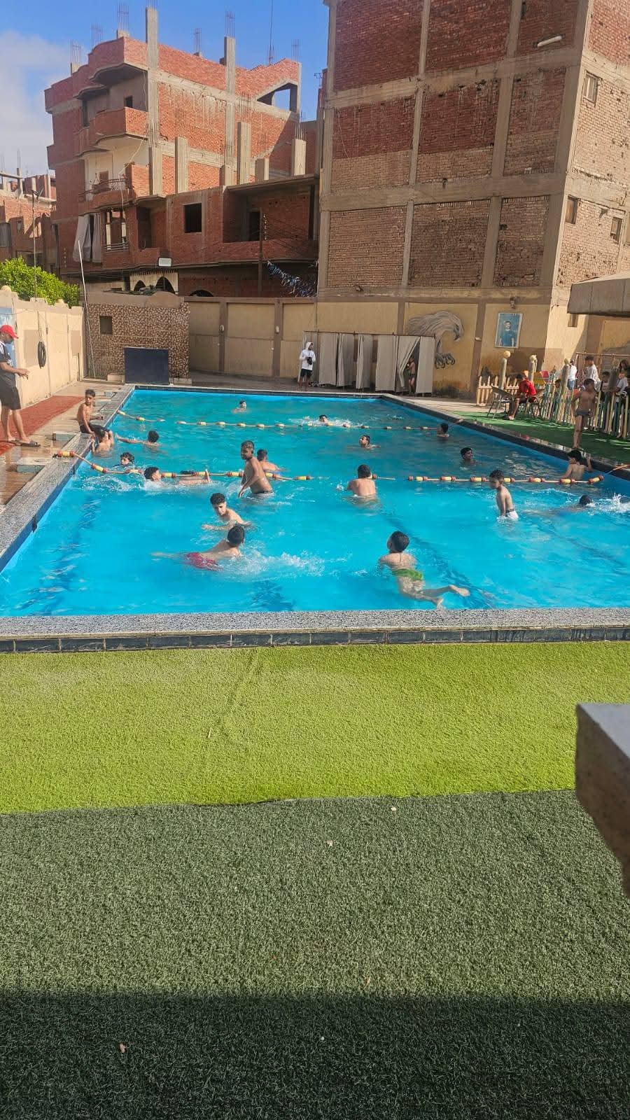 العيد أحلى" بشبلنجة.. إقبال كبير من الأسر والأطفال على فعاليات مركز الشباب في رابع أيام الأضحى العيد أحلى" بشبلنجة.. إقبال كبير من الأسر والأطفال على فعاليات مركز الشباب في رابع أيام الأضحى