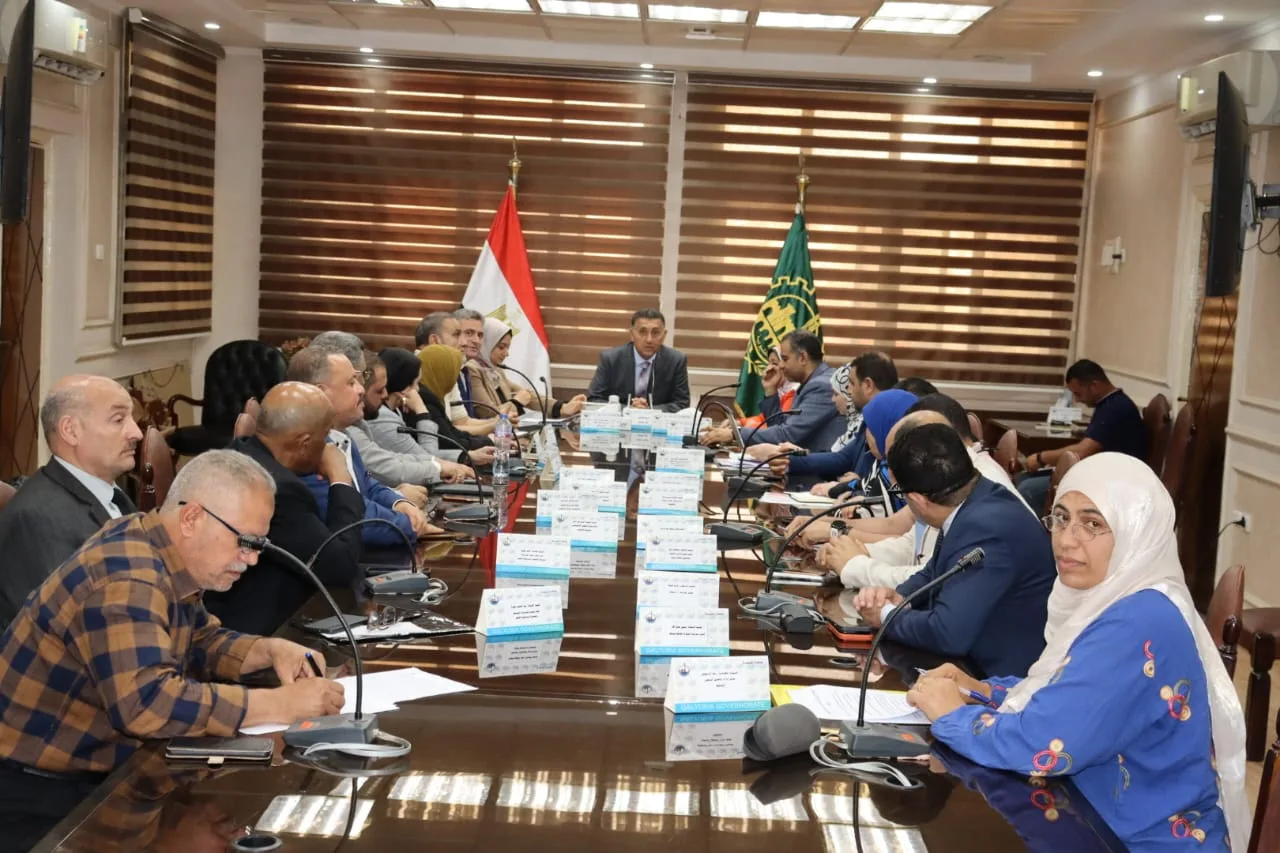القليوبية تستعد للدورة الرابعة من مبادرة المشروعات الخضراء والذكية باجتماع تنسيقي موسع القليوبية تستعد للدورة الرابعة من مبادرة المشروعات الخضراء والذكية باجتماع تنسيقي موسع