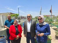 نائب محافظ القليوبية تشيد بمشروع زراعة الأسطح بمدارس الشبان العالمية: نموذج رائد للمشروعات الخضراء