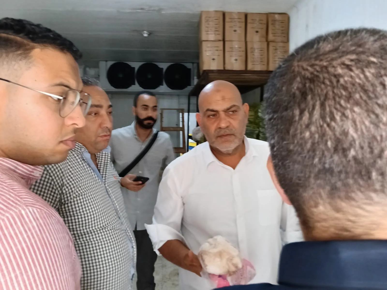 الطب البيطري بالقليوبية يضبط 2 طن لحوم ودواجن مخالفة خلال حملة مفاجئة الطب البيطري بالقليوبية يضبط 2 طن لحوم ودواجن مخالفة خلال حملة مفاجئة