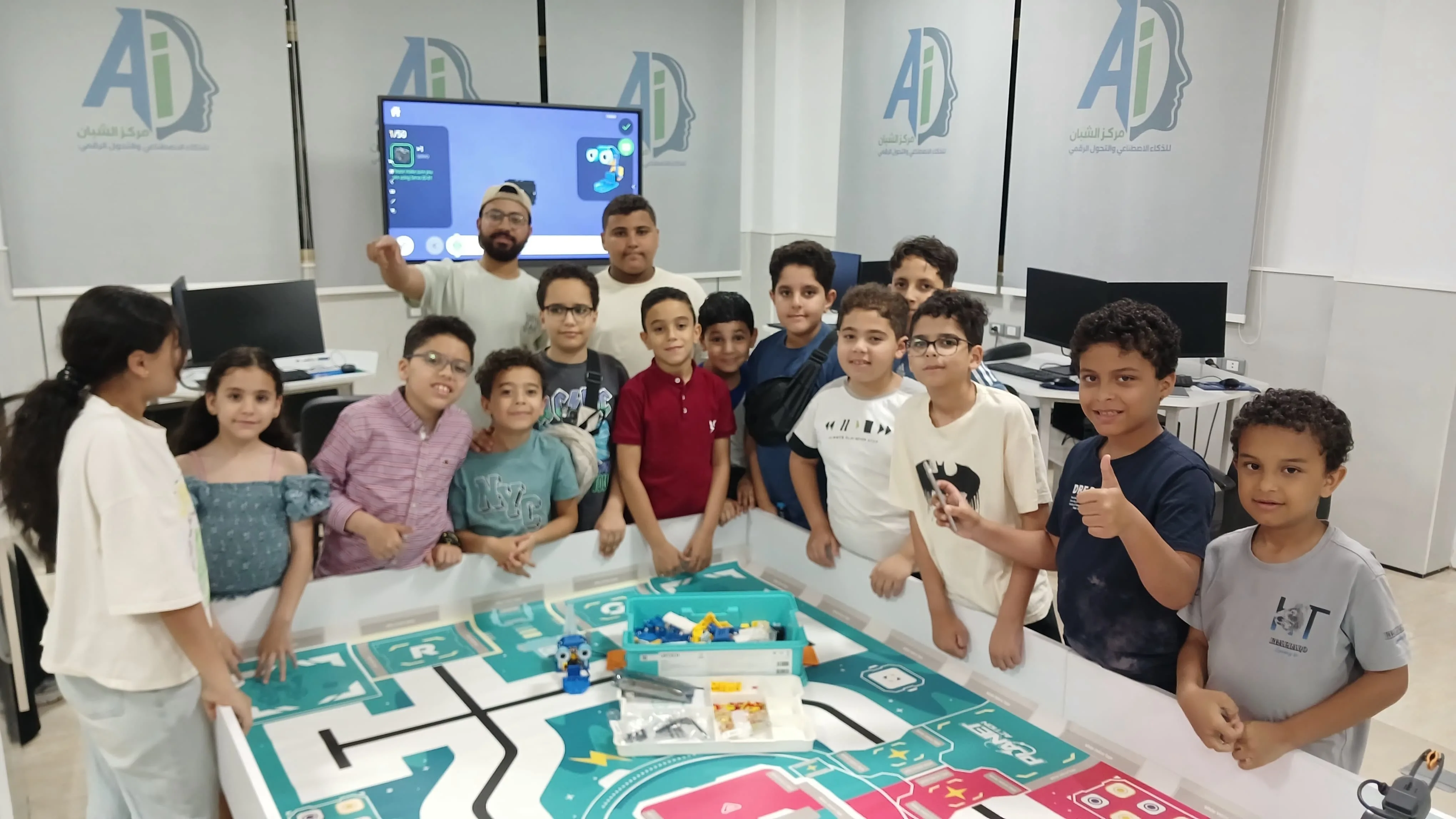 إقبال متواصل على مركز الشبان للذكاء الاصطناعي ببنها.. استثمار في المستقبل ومتعة تصنع الإبداع إقبال متواصل على مركز الشبان للذكاء الاصطناعي ببنها.. استثمار في المستقبل ومتعة تصنع الإبداع