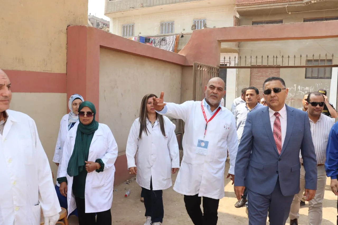 قافلة بيطرية مجانية بكفر شكر.. محافظ القليوبية يطمئن على صحة الثروة الحيوانية قافلة بيطرية مجانية بكفر شكر.. محافظ القليوبية يطمئن على صحة الثروة الحيوانية