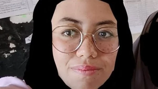 الحزن يخيم على بنها.. وفاة طالبة بالثانوية العامة متأثرة بإصابتها في حادث نفق الإشارة الحزن يخيم على بنها.. وفاة طالبة بالثانوية العامة متأثرة بإصابتها في حادث نفق الإشارة