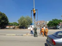 حملة لإزالة الإعلانات المخالفة بطريق الرياح التوفيق ببنها