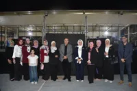 إبداع أبهر الحضور.. كوادر مدارس الشبان الخاصة ببنها ترسم لوحة فنية مبهرة في حفل تخرج الشهادات