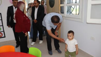 محافظ القليوبية يواصل جولته الميدانية بشبين القناطر ويتفقد مبنى الأمومة والطفولة بقرية طحانوب لدعم خدمات الرعاية الاجتماعية وتمكين المرأة