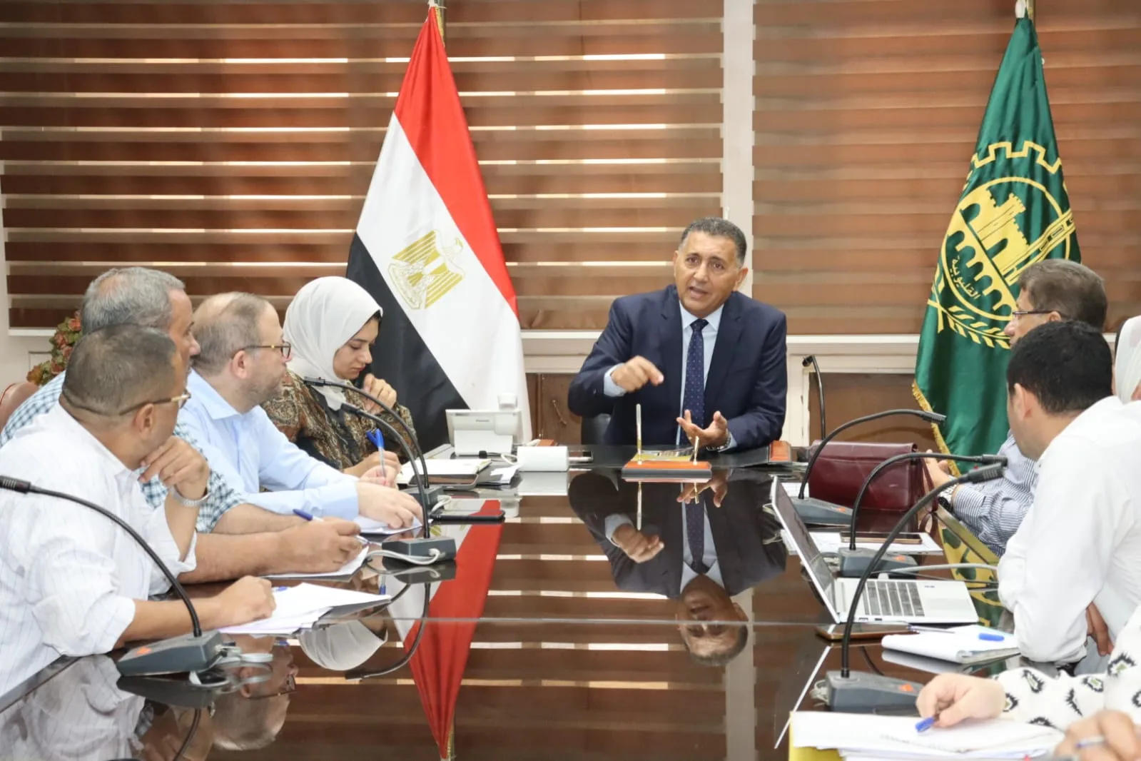 محافظ القليوبية: لا تهاون في حماية الترع والمصارف وسرعة رفع المخلفات محافظ القليوبية: لا تهاون في حماية الترع والمصارف وسرعة رفع المخلفات