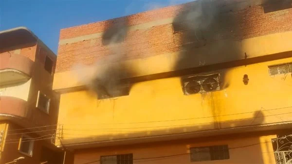 حريق بمصنع عيش توست من 3 طوابق بالقناطر الخيرية.. إصابة شخص باختناق حريق بمصنع عيش توست من 3 طوابق بالقناطر الخيرية.. إصابة شخص باختناق