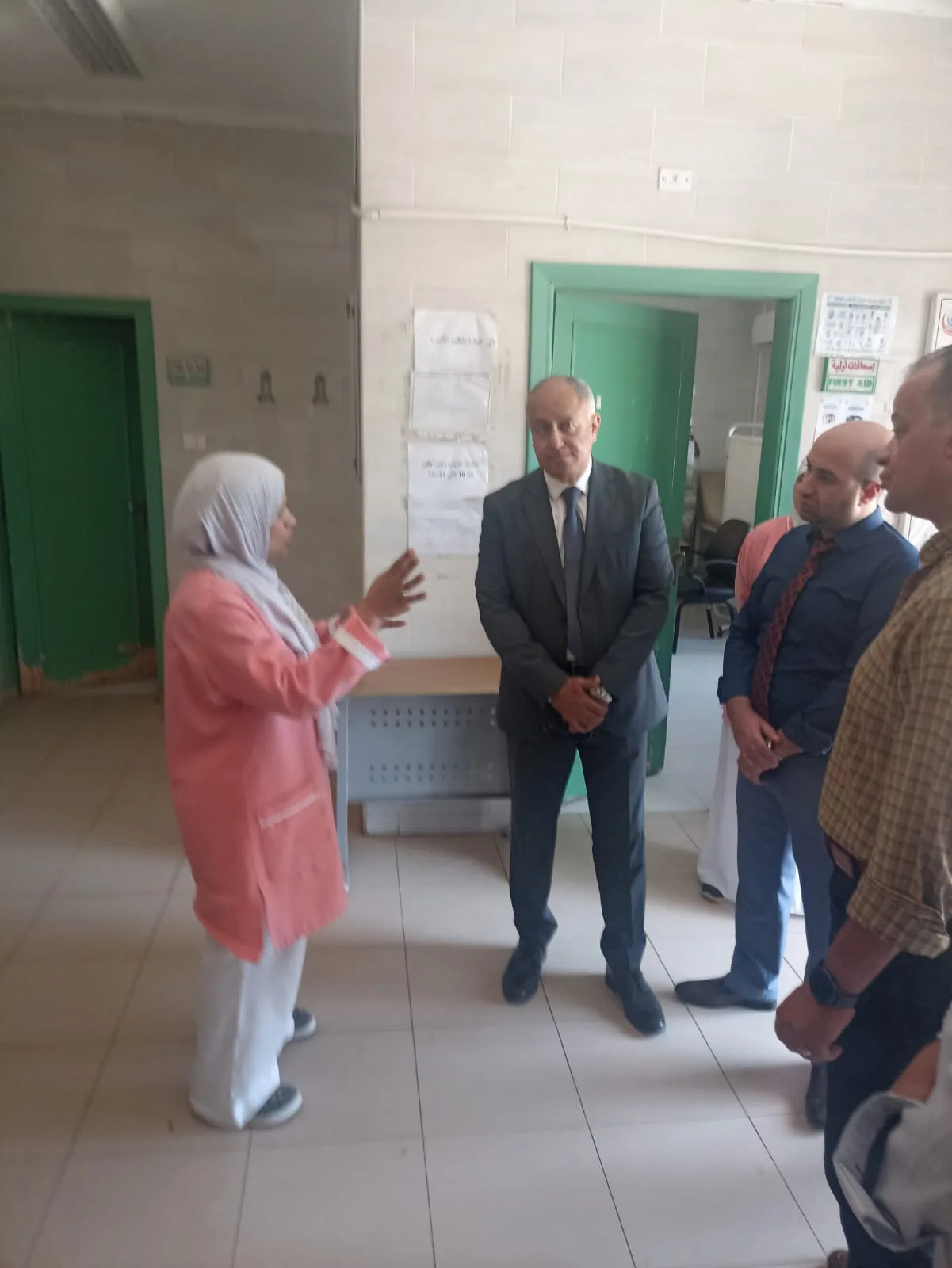 مفاجآت بالجملة في جولة صحة القليوبية.. إحالة أطباء ومسؤولين للتحقيق وإعفاء مسؤول المبادرات مفاجآت بالجملة في جولة صحة القليوبية.. إحالة أطباء ومسؤولين للتحقيق وإعفاء مسؤول المبادرات