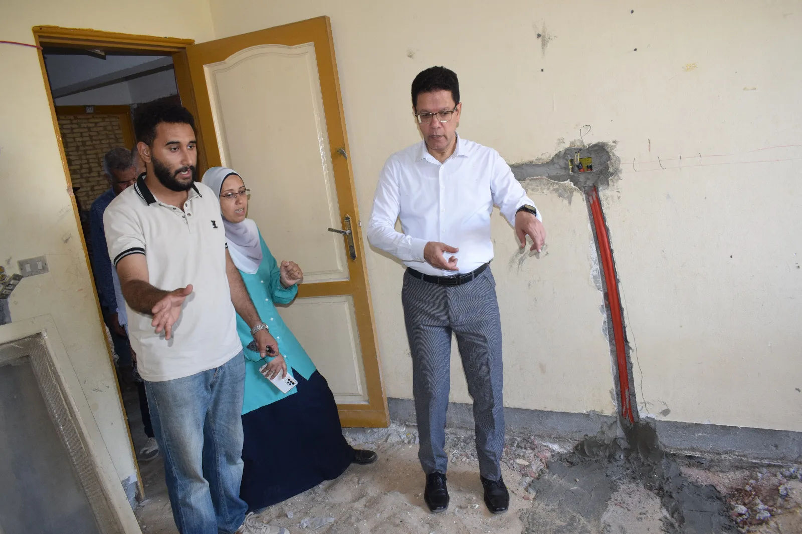 رئيس جامعة بنها يتفقد المدن الجامعية بكفر سعد ومشتهر استعدادًا للعام الدراسي الجديد رئيس جامعة بنها يتفقد المدن الجامعية بكفر سعد ومشتهر استعدادًا للعام الدراسي الجديد