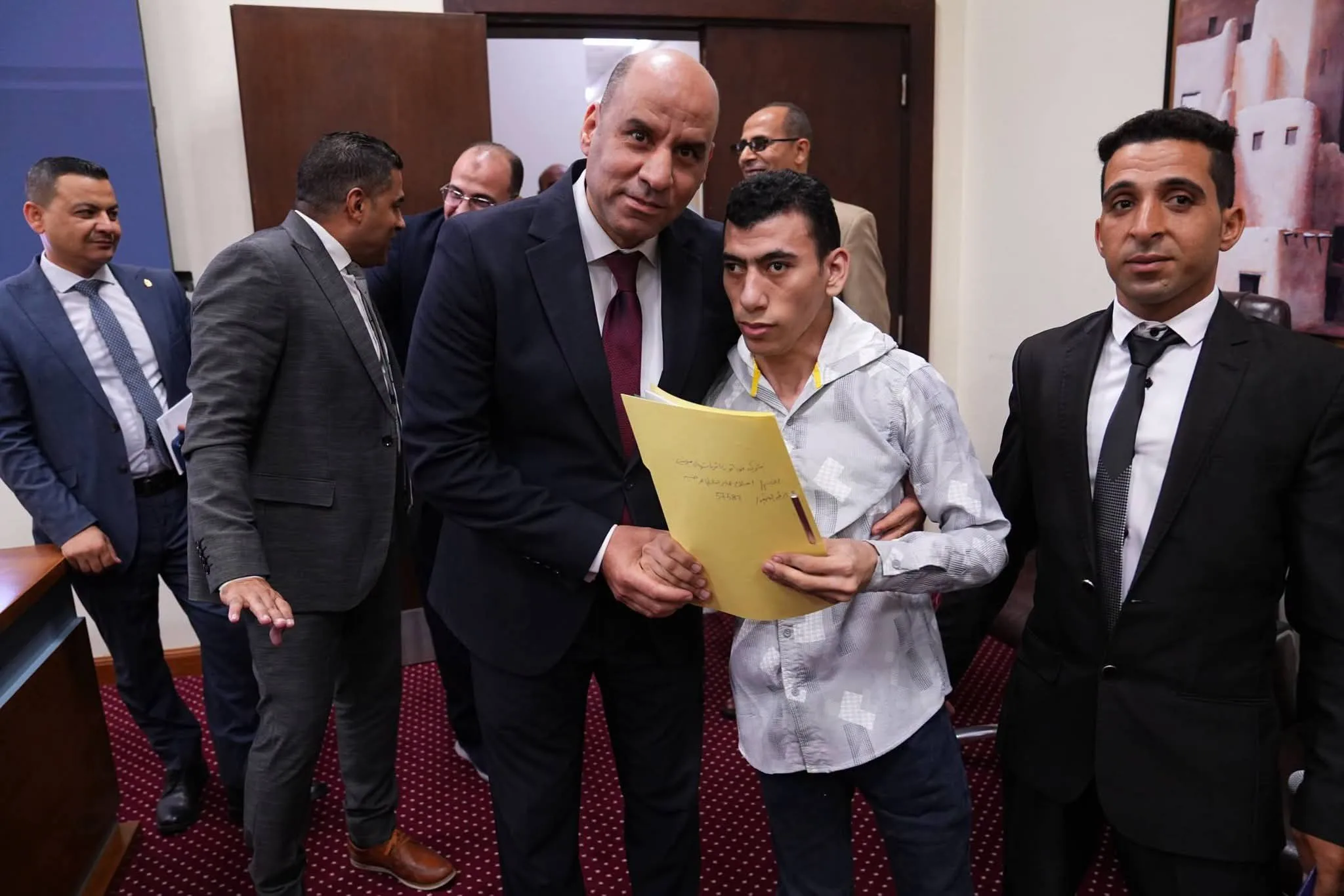 عقود عمل جديدة لذوي الهمم.. ووزير العمل يعلن فرصًا للتدريب والتشغيل بالتعاون مع «فودافون