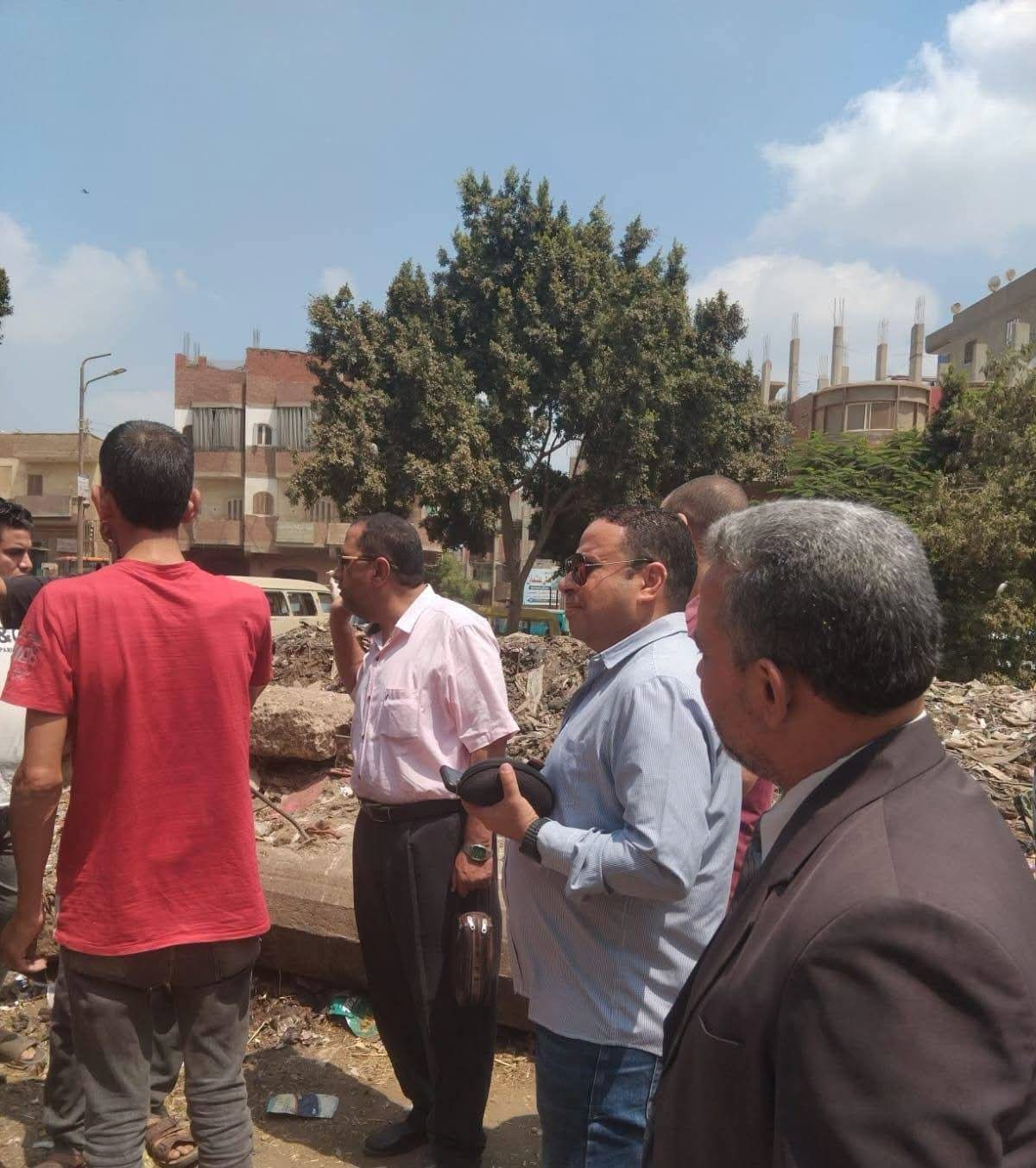 محافظ القليوبية يوجه بتعزيز منظومة النظافة ورفع نواتج تطهير الترع بالقرى محافظ القليوبية يوجه بتعزيز منظومة النظافة ورفع نواتج تطهير الترع بالقرى