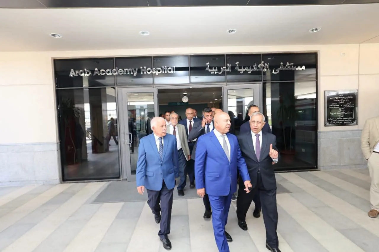 وزير النقل يتفقد فرع الأكاديمية العربية بمدينة العلمين الجديدة وزير النقل يتفقد فرع الأكاديمية العربية بمدينة العلمين الجديدة