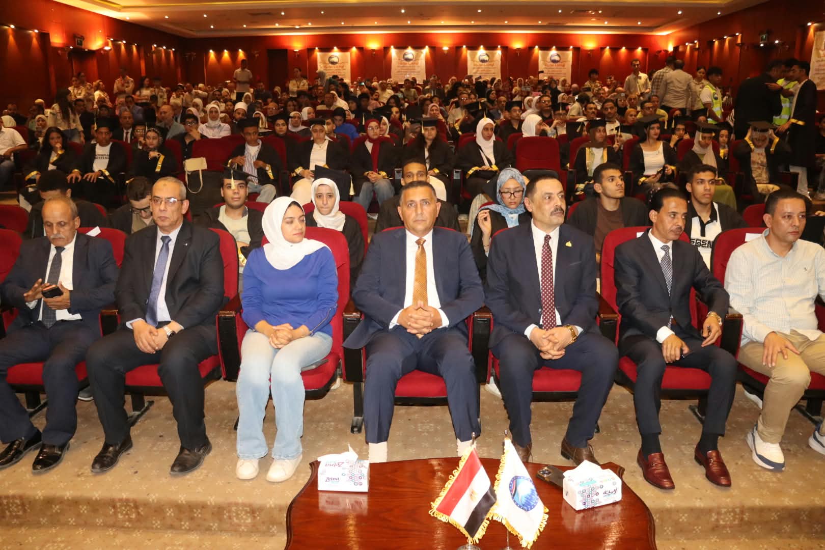 في إطار احتفالات القليوبية بعيدها القومي الـ158.. محافظ القليوبية يشهد احتفالية حزب مستقبل وطن لتكريم 76 من أوائل الشهادات العامة والدبلومات الفنية بنادي التنمية الشبابية بحي شرق شبرا الخيمة