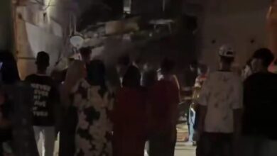 انهيار منزل مكون من ٤ طوابق في وسط بنها دون وفيات