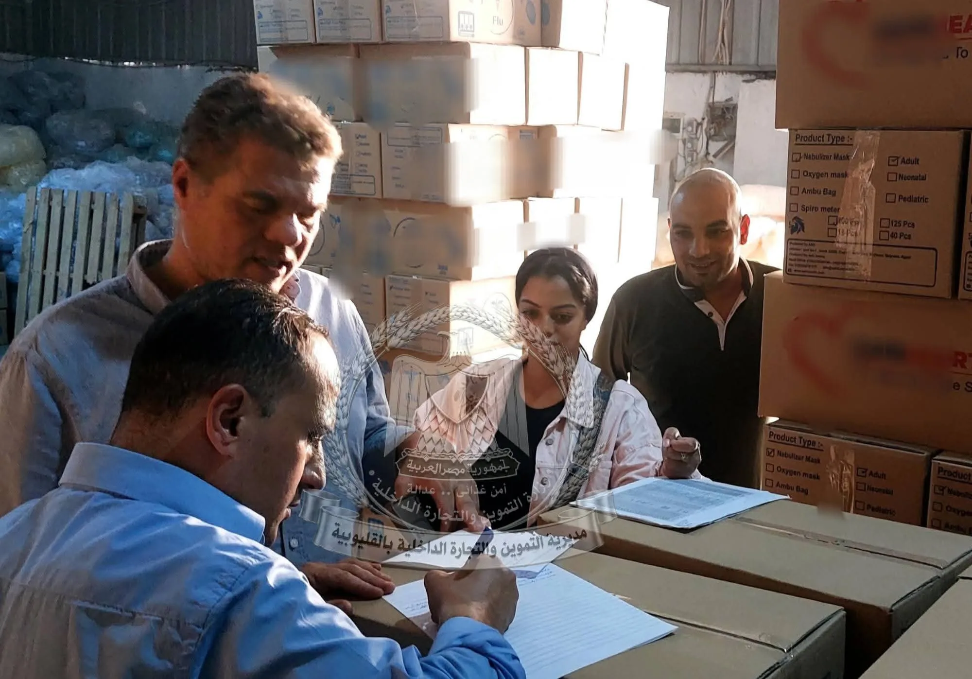 ضبط 45 ألف قطعة من مستلزمات التنفس داخل مصنع غير مرخص ببنها ضبط 45 ألف قطعة من مستلزمات التنفس داخل مصنع غير مرخص ببنها