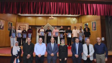 من قاعات الدراسة إلى منصة التكريم.. أوائل «الشبان» يحصدون ثمرة التفوق في احتفالية استثنائية