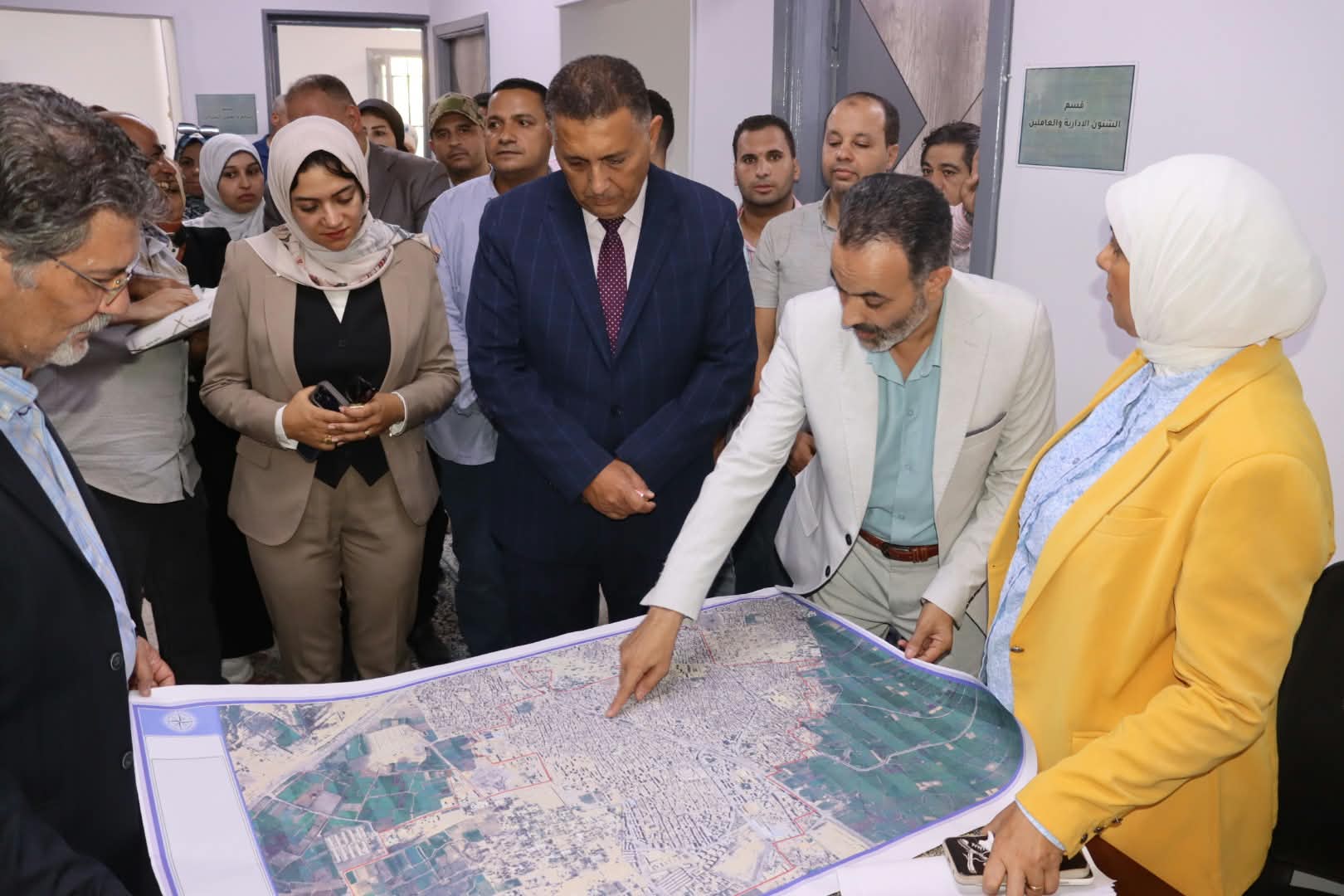 محافظ القليوبية يفتتح فرع مركز معلومات الشبكات الأرضية بمدينة الخانكة ويؤكد: التوسع في فروع المركز يدعم حماية المرافق ويحافظ على البنية التحتية