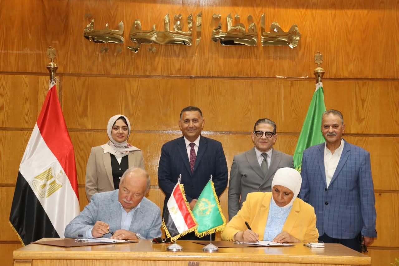 محافظ القليوبية يشهد توقيع عقد استغلال مكتبة المنار بمدينة بنها لتعظيم الاستفادة منها وتقديم خدمات تعليمية وتدريبية متميزة
