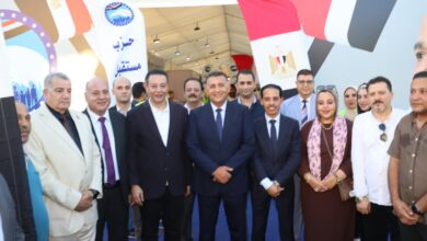 محافظ القليوبية يفتتح معرض «أهلاً مدارس» ببنها بتخفيضات تصل إلى 35%.. ويوجه بزيادة نسب الخصم لتخفيف الأعباء عن الأسر محافظ القليوبية يفتتح معرض «أهلاً مدارس» ببنها بتخفيضات تصل إلى 35%.. ويوجه بزيادة نسب الخصم لتخفيف الأعباء عن الأسر
