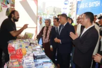 محافظ القليوبية يفتتح معرض «أهلاً مدارس» ببنها بتخفيضات تصل إلى 35%.. ويوجه بزيادة نسب الخصم لتخفيف الأعباء عن الأسر