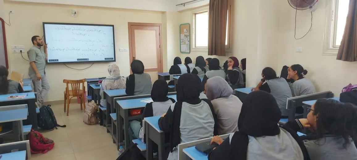 انتظام كامل واستعداد لمناهج البكالوريا.. المرحلة الثانوية القسم العربي بالشبان تضع دعم الطلاب على رأس الأولويات