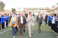 رئيس جامعة بنها يشهد إحتفالية بدء العام الدراسي الجديد والسلام الوطنى بملاعب الجامعة