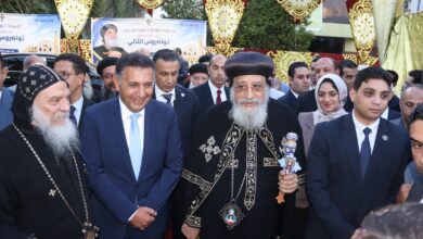 البابا تواضروس الثاني في العبور.. محافظ القليوبية يستقبل بابا الإسكندرية بكنيسة مار بولس الرسول