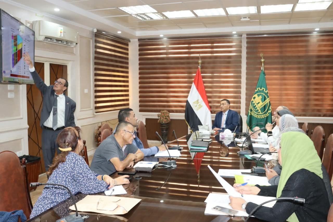 محافظ القليوبية يوجّه بسرعة استغلال 68 فدانًا بأرض «الكلية وأخواتها» بالقلج لإقامة السكن البديل تنفيذًا للتوجيهات الرئاسية محافظ القليوبية يوجّه بسرعة استغلال 68 فدانًا بأرض «الكلية وأخواتها» بالقلج لإقامة السكن البديل تنفيذًا للتوجيهات الرئاسية