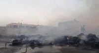 السيطرة الكاملة على حريق مصنع كرتون بالعبور.. وأعمال تبريد لمنع تجدد النيران