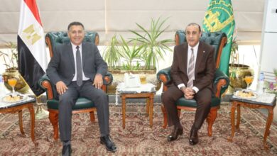 محافظ القليوبية ومدير الأمن يبحثان ملفات الانضباط وتعزيز التنسيق الأمني محافظ القليوبية ومدير الأمن يبحثان ملفات الانضباط وتعزيز التنسيق الأمني