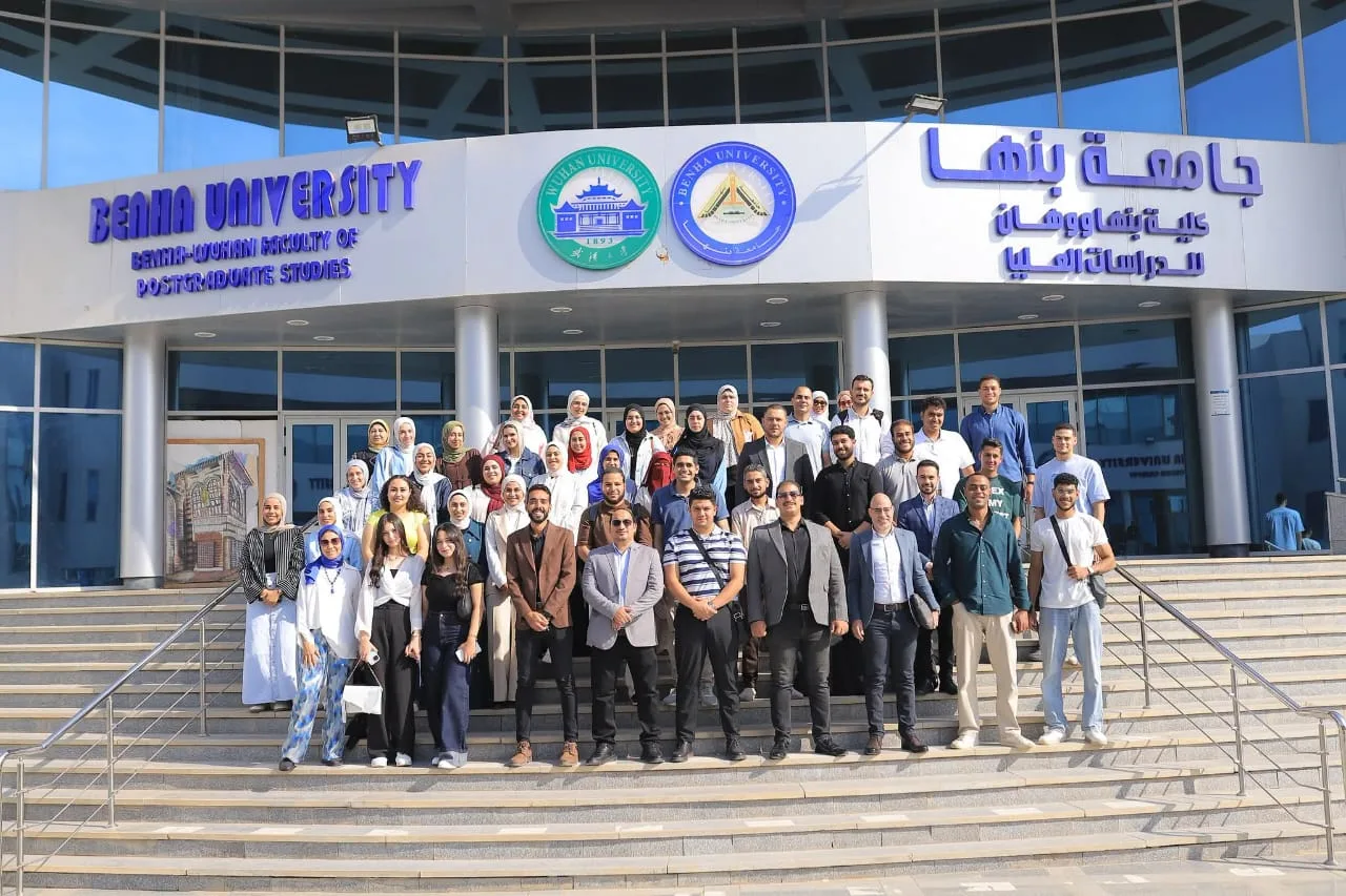 انطلاق الدراسة بكلية بنها ووهان للدراسات العليا .. نائب رئيس جامعة بنها ووفد صيني يتابعان انتظام العملية التعليمية