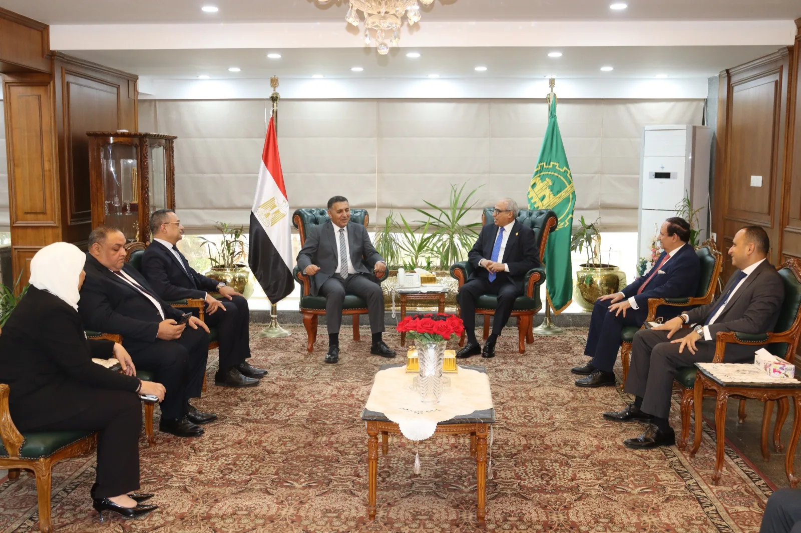 محافظ القليوبية يستقبل رئيس مجلس الدولة بديوان عام المحافظة ويؤكد دعم التعاون مع المؤسسات القضائية وتطوير الخدمات المقدمة للمواطنين محافظ القليوبية يستقبل رئيس مجلس الدولة بديوان عام المحافظة ويؤكد دعم التعاون مع المؤسسات القضائية وتطوير الخدمات المقدمة للمواطنين